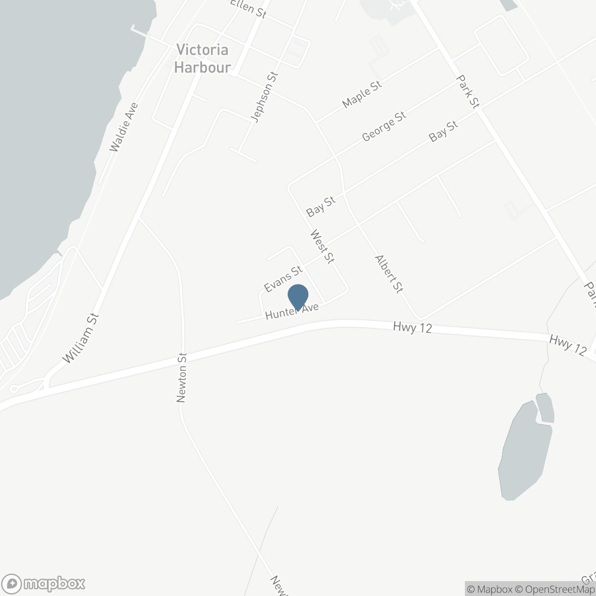 22 HUNTER AVENUE, Tay, Ontario L0K 2A0